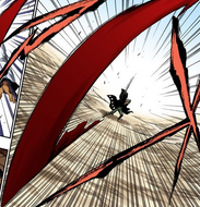 Urahara attacks Yammy Llargo with Nake, Benihime.