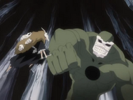 Ashido Kanō attacks Aromazon.