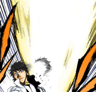 Aaroniero dodges Rukia's Hadō #33. Sōkatsui.