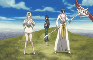 Homura and Shizuku appear in front of Rukia.