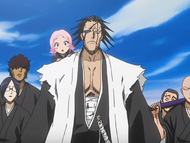 Kenpachi, his subordinates, and the Ryoka come to a stop.