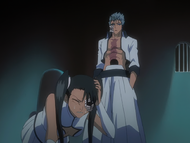 Grimmjow approaches Loly.