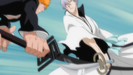 Gin clashes with Ichigo.