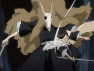 Ashido saves Rukia Kuchiki from the Menos Grande.