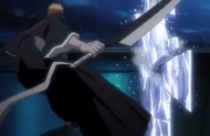 Ichigo fights Sode no Shirayuki.