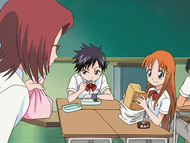 Chizuru offers to have lunch with Orihime Inoue.