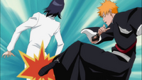 Ichigo patea a Uryu