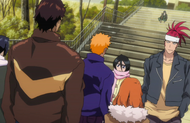 Renji and co try to cheer up the powerless Ichigo.