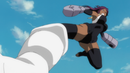 Yoruichi kicks Aizen