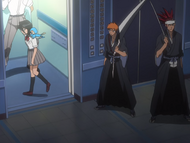 Ichigo has his friends get into an elevator while Renji stays behind.