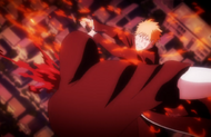 Ichigo slashes Shuren's shoulder during their clash.