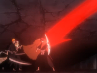 Ashido protects Ichigo and Renji Abarai from a Cero.