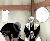 Gin comments on Byakuya's scary attitude, startling Hinamori.