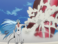 Grimmjow demonstrates the power of a Garra de la Pantera.