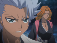 Hitsugaya orders Rangiku to go on ahead.