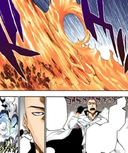 Bazz-B atacando a un grupo de shinigami con sus llamas