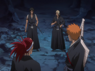 Hisagi and Izuru join Renji and Ichigo.