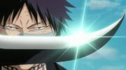 Hisagi intimidando a Findor