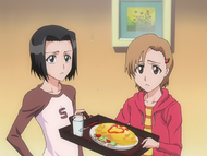 Karin and Yuzu ask to eat in Ichigo's room.