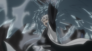 Hitsugaya training with his Bankai.