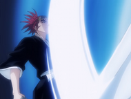 Ichigo slices Renji's chin.