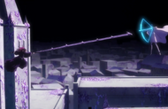 Renji attacks Uryū after the latter shoots at him.