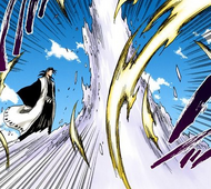 Byakuya blocks and disperses Ichigo's Getsuga Tenshō with Senbonzakura Kageyoshi.