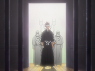 Renji arrives with four members of the Kidō Corps to transfer Rukia to Senzaikyū.