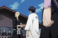 Amagai being greeted by Izuru Kira.