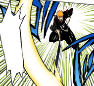 Ichigo fires a Getsuga Tenshō at Dordoni Alessandro Del Socaccio.