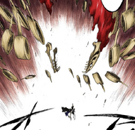 Byakuya seemingly breaks Hihiō Zabimaru apart with Senbonzakura.