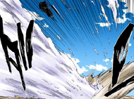 Ichigo leaps away from Byakuya's Bankai, Senbonzakura Kageyoshi.