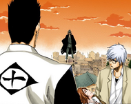 Urahara appears before Ryūken and Isshin.