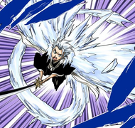 Hitsugaya activates Daiguren Hyōrinmaru in an attempt to stop Luppi Antenor from activating his Resurrección.