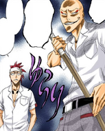 Renji chastises Ikkaku for threatening to kill the students who called him bald.