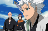 Hitsugaya asks why they were able to remember Mayuri Kurotsuchi despite him being attacked.