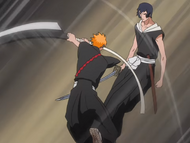 Ichigo continues to attack Ichinose.