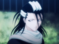 Byakuya watches Renji attack Rukia.