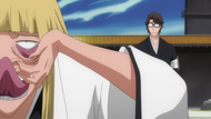 Aizen looks on as Shinji teases Hiyori.