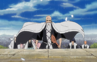 Yamamoto approaches Ichigo and the other combatants.