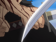 Renji's Zanpakutō breaks on contact with Byakuya.