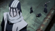 The real Byakuya and Renji arrive to save Ichigo and Rukia