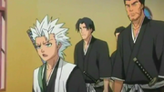 Hitsugaya receives report.