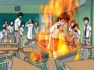 Тацуки очень сердится, когда Кон оскорбляет ее