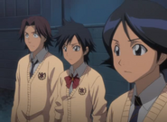Тацуки, Кейго и Мизуиро готовятся следовать за Ичиго в магазин Урахары.