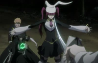 Riruka erscheint und nimmt den Angriff entgegen