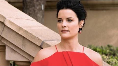 Talk Stoop Featuring Jaimie Alexander