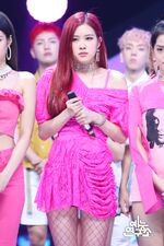 Rosé Ddu-Du Ddu-Du Music Core 180623 5