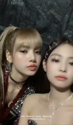 Jennie IG Story Update with Lisa 181225