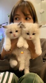 BLACKPINK-Lisa-holding-her-cat-Lily-and-Mingus-lily-brother